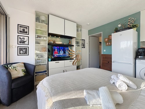 CapRaphéa T2 with seaview,balcony,parking,AC. 39 CapitalChic Conciergerie