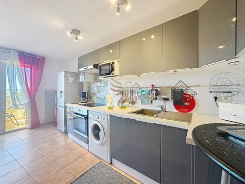 3-bed apt, 4 ppl, pool, WiFi, parking 6 CapitalChic Conciergerie