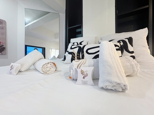 Chic Studio – Parking & Beaches 15min Walk 16 CapitalChic Conciergerie
