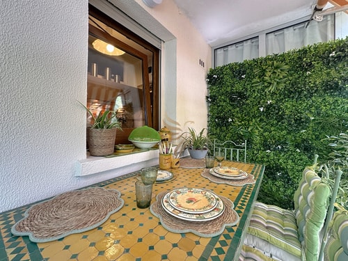 Studio 201–2 people Comfort, terrace-veranda-WiFi 15 CapitalChic Conciergerie