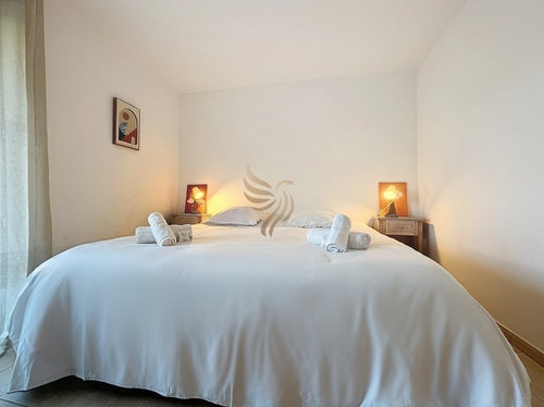 Apt 4 ppl, terrace, pool, A/C 15 CapitalChic Conciergerie