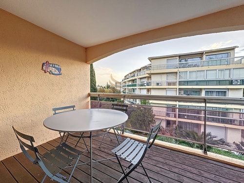 T2 Éclat Carmin, A/C, terrace, pool, tennis 3 CapitalChic Conciergerie