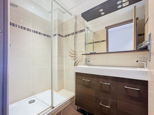 Apt 3BR – WiFi, sea view, parking, 3min to beach 28 CapitalChic Conciergerie