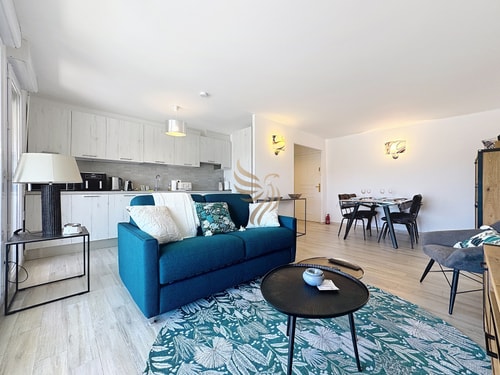 Serenity Getaway–4 people–WiFi–Terrace–Garage 8 CapitalChic Conciergerie