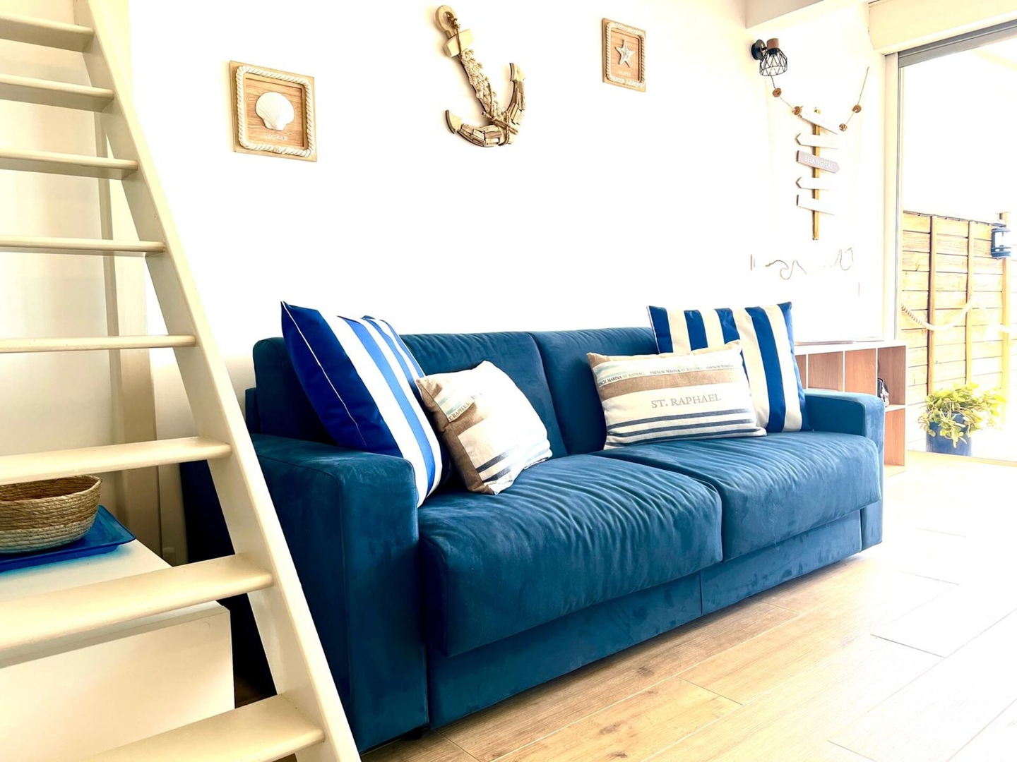 Eclat Marine 3*-Park- AC-Beach 20 meters away CapitalChic Conciergerie