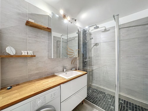 Apt 4 ppl, terrace, pool, A/C 26 CapitalChic Conciergerie