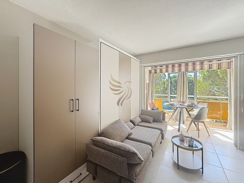Studio Coco'B, 4p, A/C, Wi-Fi, beach 500m, parking 12 CapitalChic Conciergerie