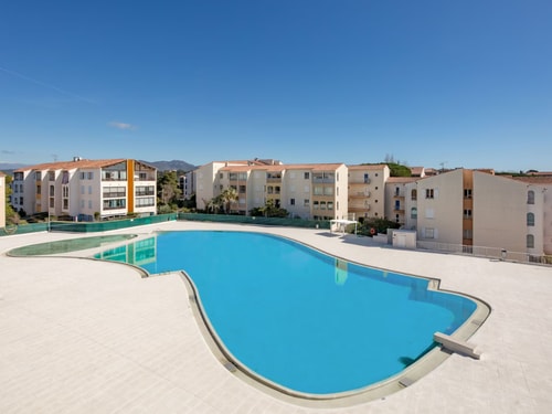 Blue Lagon–4 people–Piscine-Tennis CapitalChic Conciergerie