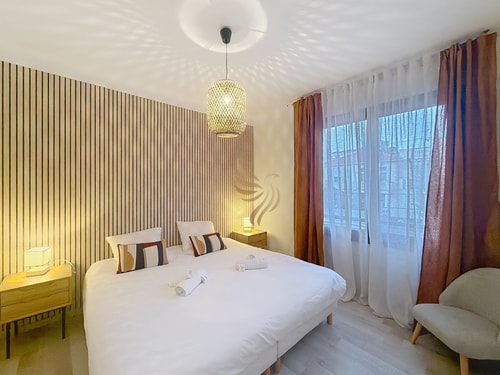 Apt3BR,AC,WiFi, sea view, parking, 3min to beach 12 CapitalChic Conciergerie