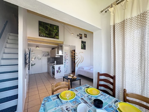 Blue Lagon–4 peopl–Piscine-Tennis 5 CapitalChic Conciergerie