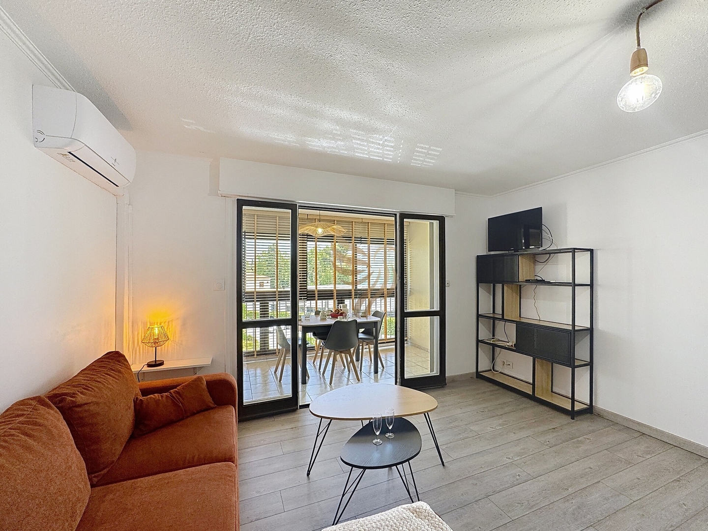 Studio 4pers-Terrace-clim-wifi-parking CapitalChic Conciergerie