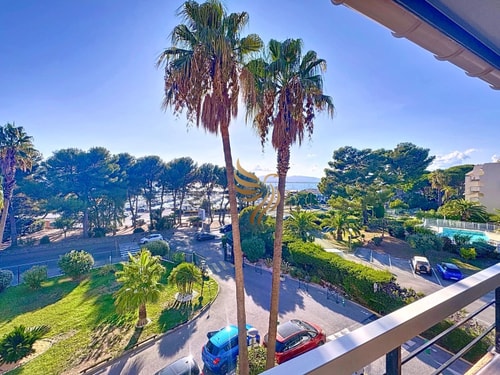 CapRaphéa T2 with seaview,balcony,parking,AC,WIFI. 1 CapitalChic Conciergerie