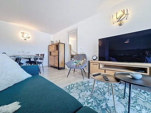 Serenity Getaway–4 people–WiFi–Terrace–Garage 19 CapitalChic Conciergerie