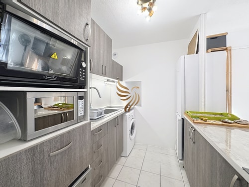 BellaHorizon T2-view of garden-terrace-park-WIFI. 28 CapitalChic Conciergerie