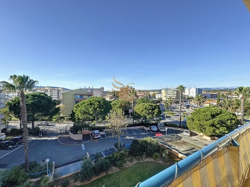 4-room,garage,swimming pool,750 m from the beach. 33 CapitalChic Conciergerie