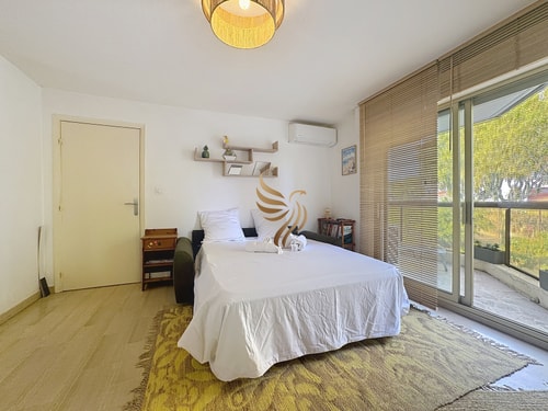 Édenia, AC,balcony swimming pool, Wi-Fi & parking 37 CapitalChic Conciergerie