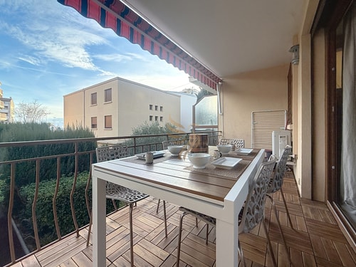 Apt3BR,AC,WiFi, sea view, parking, 3min to beach 23 CapitalChic Conciergerie