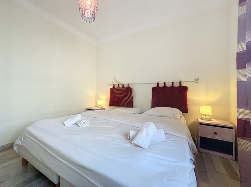 Apt 3BR – WiFi, sea view, parking, 3min to beach 21 CapitalChic Conciergerie
