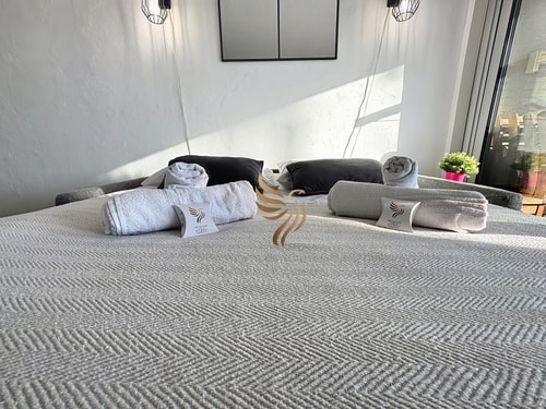 CapRaphéa T2 with seaview,balcony,parking,AC. 8 CapitalChic Conciergerie