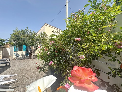 Villa for 6 people with WiFi, parking, and garden 34 CapitalChic Conciergerie