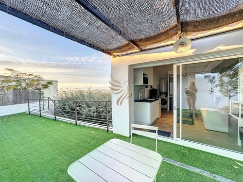 Cocoon HorizSky Studio - Sleeps 2 - Terrace - WiFi 7 CapitalChic Conciergerie