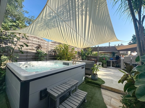 Maison La Palmeraie 4p-Jardin-wifi-park-jacuzzi CapitalChic Conciergerie