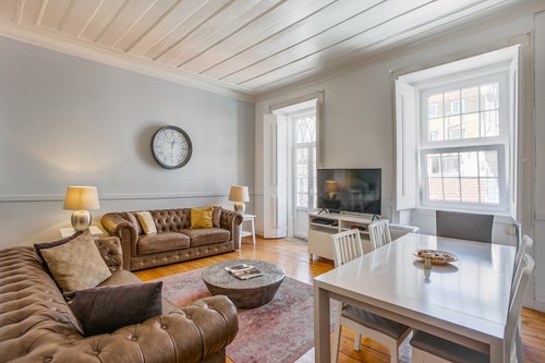 Nord Chiado@Spacious Apartment right in the center Hansi Home