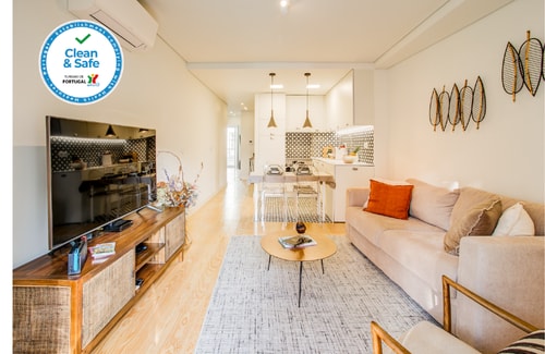 Lapa garden I@ Pool /  Balcony / Elevator / AC Hansi Home