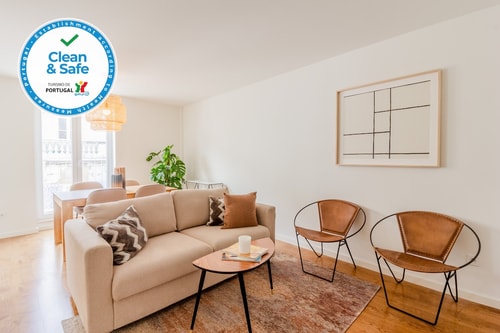 Fun São Bento @ Mini Kidland / Parking /Lift/AC IV Hansi Home