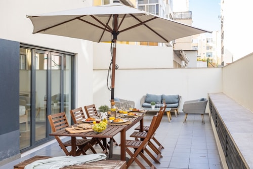 Arroios Garden@ Sunny terrace/ Parking / AC / Lift Hansi Home