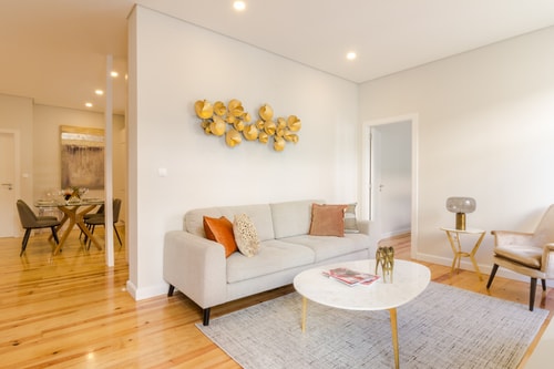 Reis Leon III @  Cozy apartment with balcony 17 Hansi Home