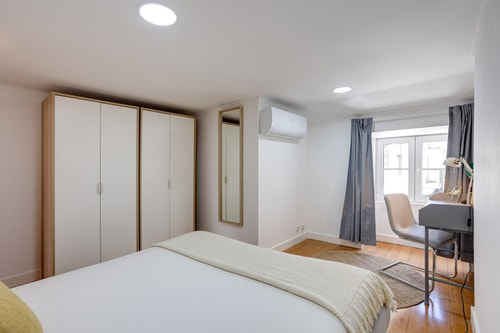 Elegant Santa Justa@ Unique Duplex stunning views 42 Hansi Home