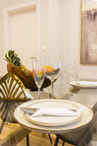 Reis Leon III @  Cozy apartment with balcony 25 Hansi Home