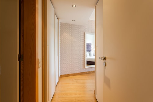 Belem Boutique@ Chic Condo/ Parking/ Lift/ Balcony 6 Hansi Home