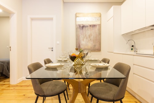 Reis Leon III @  Cozy apartment with balcony 14 Hansi Home