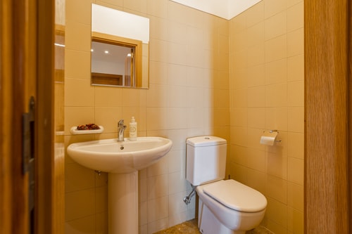 Expo Boutique@ Free Parking/ Balcony/ Lift/ AC 41 Hansi Home