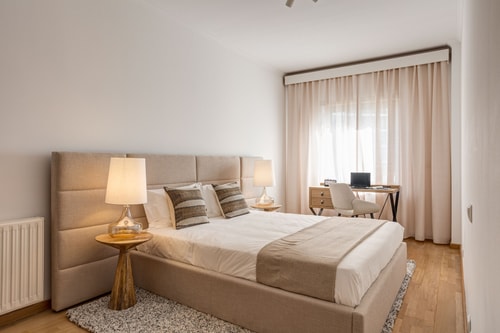 Expo Boutique@ Free Parking/ Balcony/ Lift/ AC 6 Hansi Home