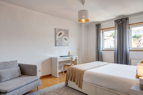 Real Liberdade @ Chic Condo/ Parking/ AC/ Lift 24 Hansi Home