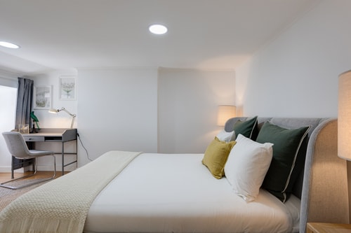 Elegant Santa Justa@ Unique Duplex stunning views 43 Hansi Home