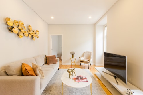 Reis Leon III @  Cozy apartment with balcony 3 Hansi Home