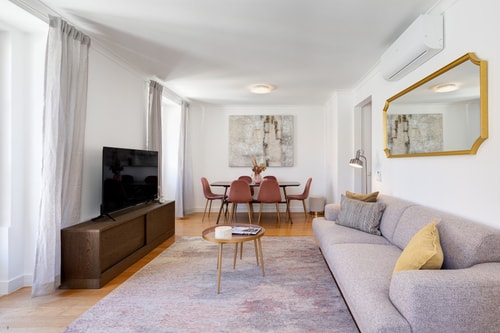 Elegant Santa Justa@ Unique Duplex stunning views 8 Hansi Home