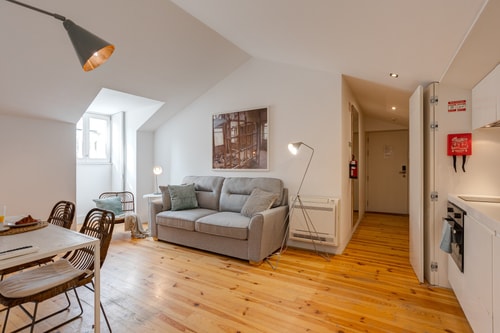 Combro Boutique@Cozy apartment in the city centre3 2 Hansi Home