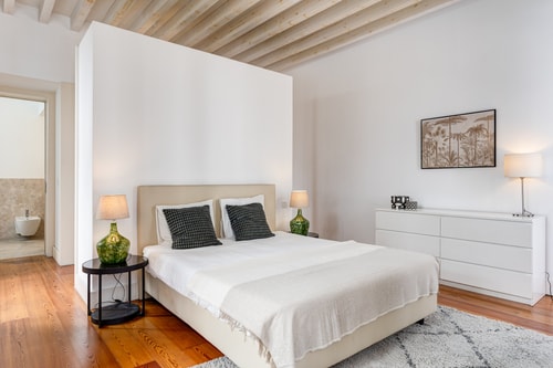 Chiado Premium@ Chic Condo/ Parking /Lift 20 Hansi Home