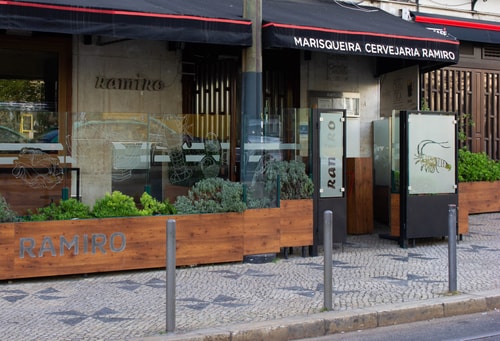 Reis Leon III @  Cozy apartment with balcony 35 Hansi Home