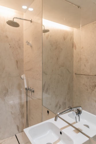 8 Building · Cais do Sodré Premium @ Private Condo / Lift / AC 22 Hansi Home