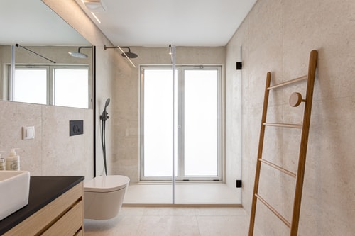 Modern Expo@ Free Parking/ AC/ Lift/ Balcony 19 Hansi Home