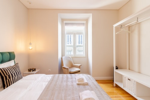 Reis Leon III @  Cozy apartment with balcony 12 Hansi Home