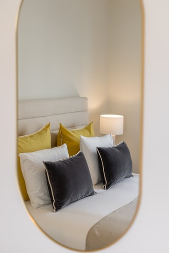 Modern Expo@ Free Parking/ AC/ Lift/ Balcony 11 Hansi Home