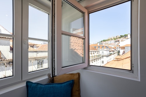 Elegant Santa Justa@ Unique Duplex stunning views 36 Hansi Home