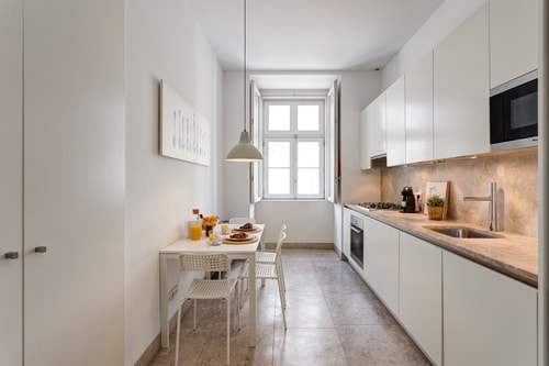 Chiado Premium@ Chic Condo/ Parking /Lift 5 Hansi Home